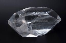 Quartz Crystals Are An Important Electronic Material